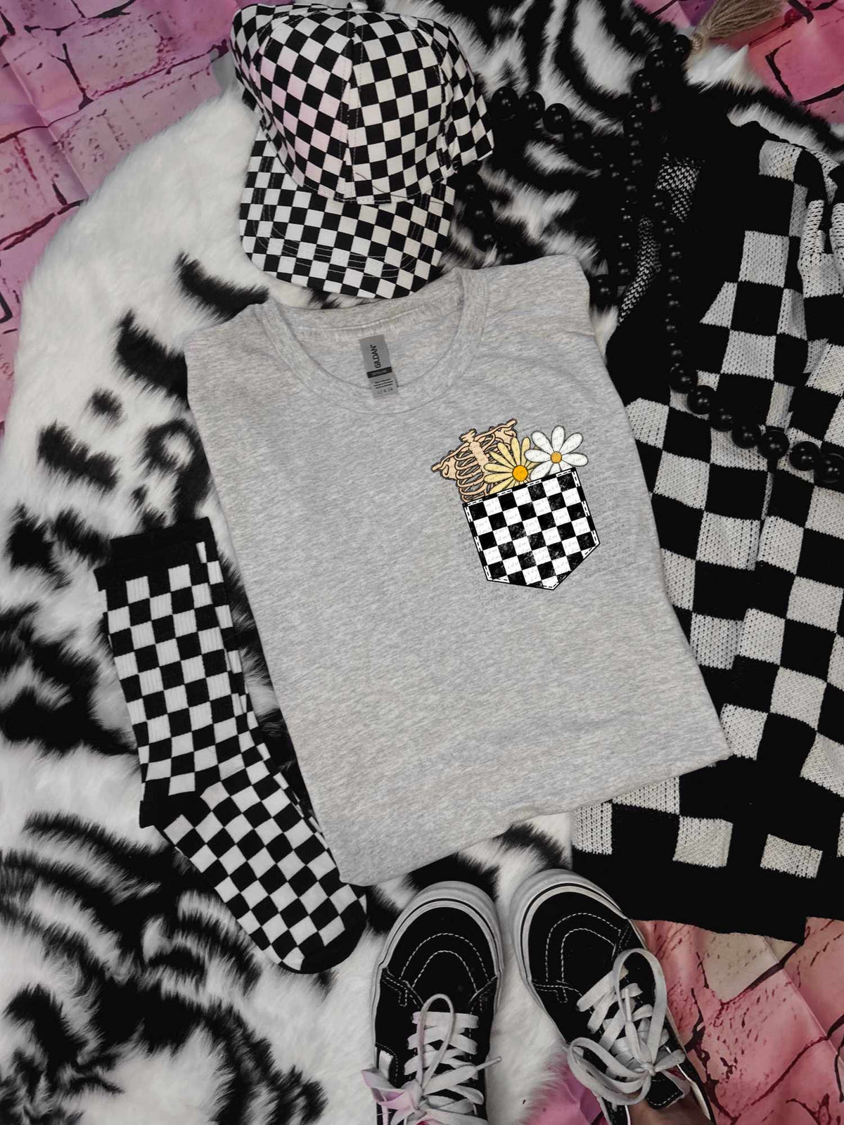 Checkered pocket with ribs and flowers 31924 DTF transfer