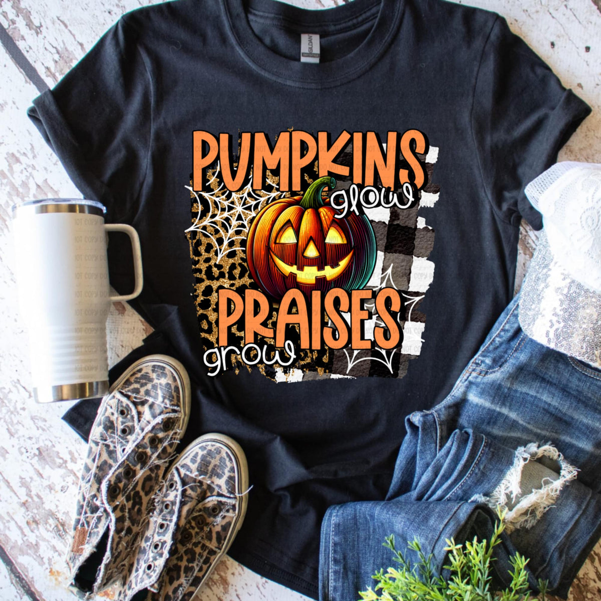 Pumpkins Glow Praises Grow (oh honey) DTF transfer