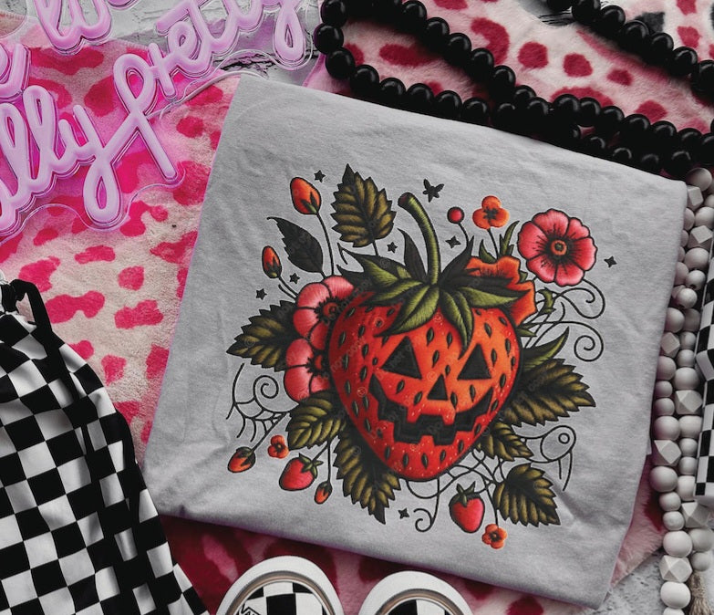 Strawberry with pumpkin face 32781 DTF transfer