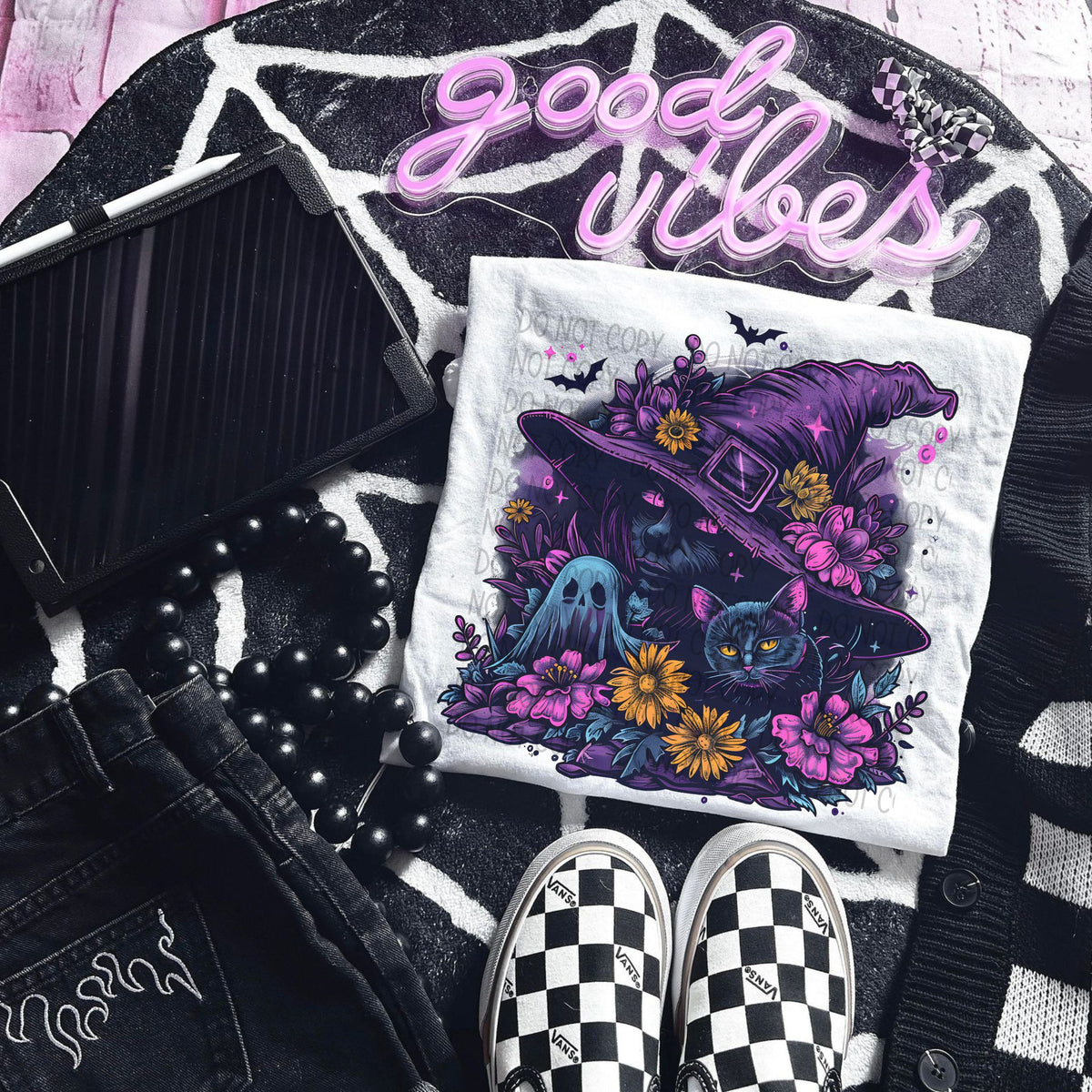 Purple witch cat with flowers (SWD) 33079 DTF transfer