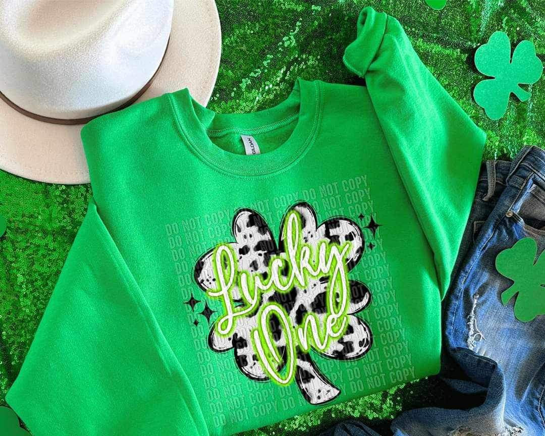 Lucky one cow print clover (CCD) 24987 DTF transfer