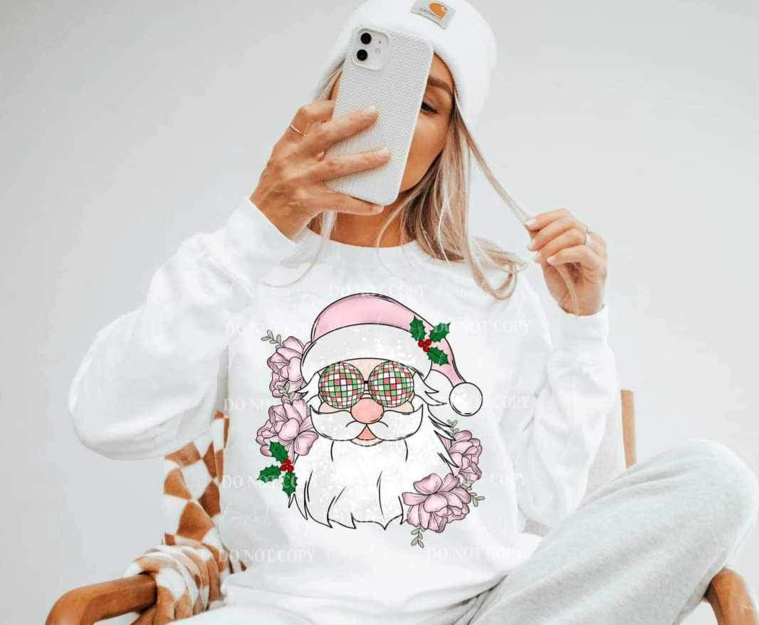 Santa with pink hat and flowers with disco eyes MMD 16504 DTF Transfer