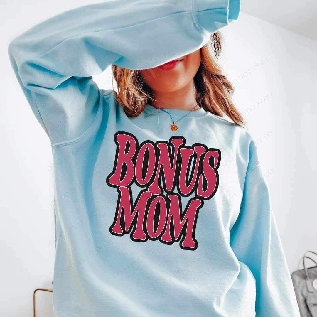 Bonus mom magenta font black outline 17005 DTF TRANSFER