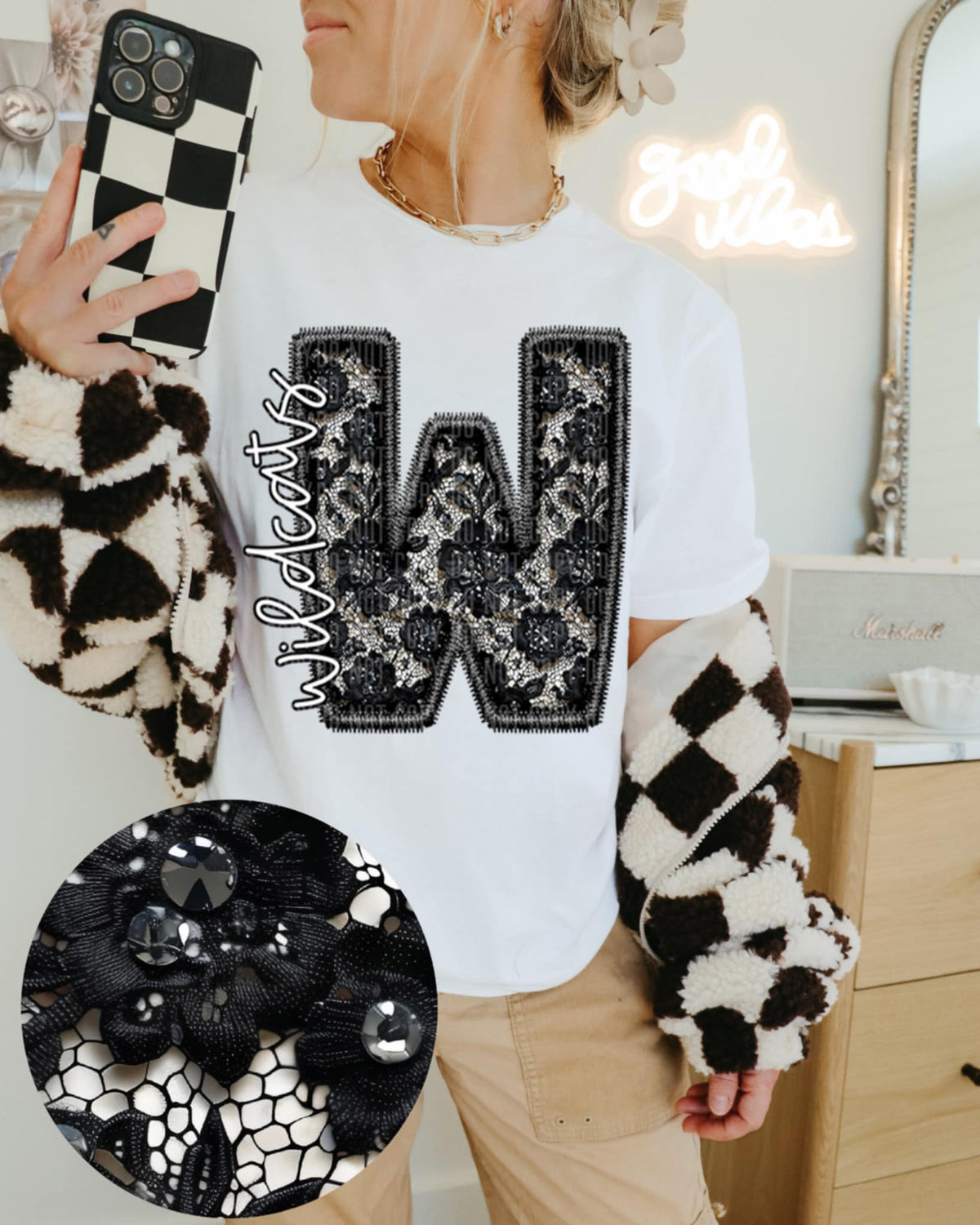 W wildcats lace letter (Caplinger) 90156 DTF transfer