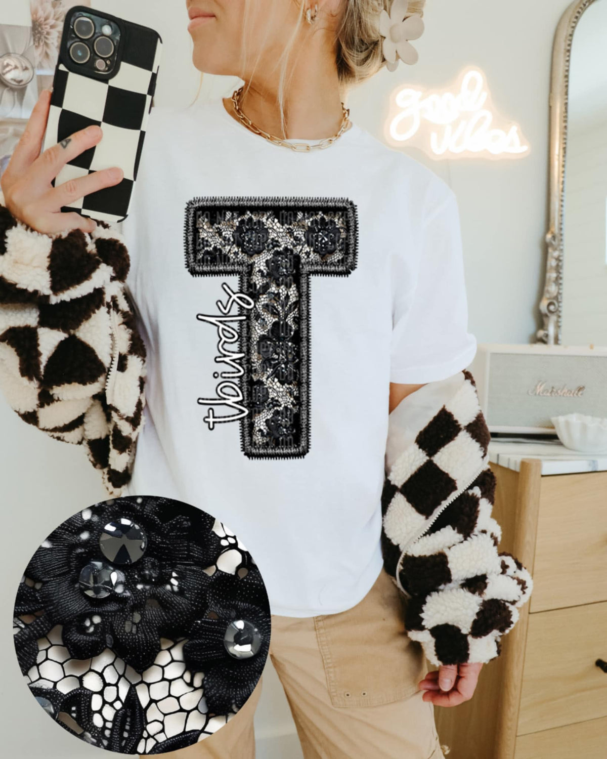 T Tbirds lace letter (Caplinger) 90155 DTF transfer