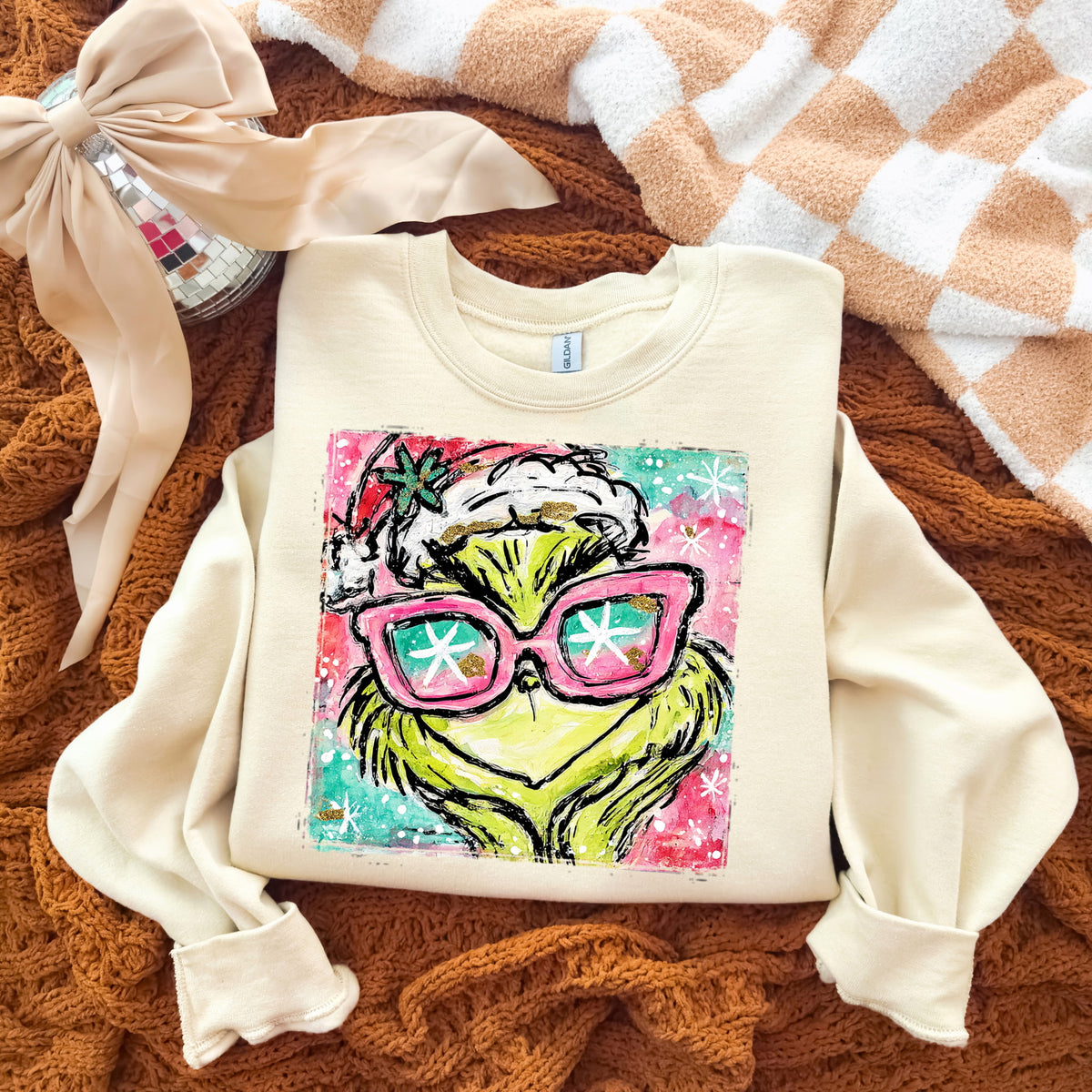 Close Up Green Guy with sunglasses  DTF transfer