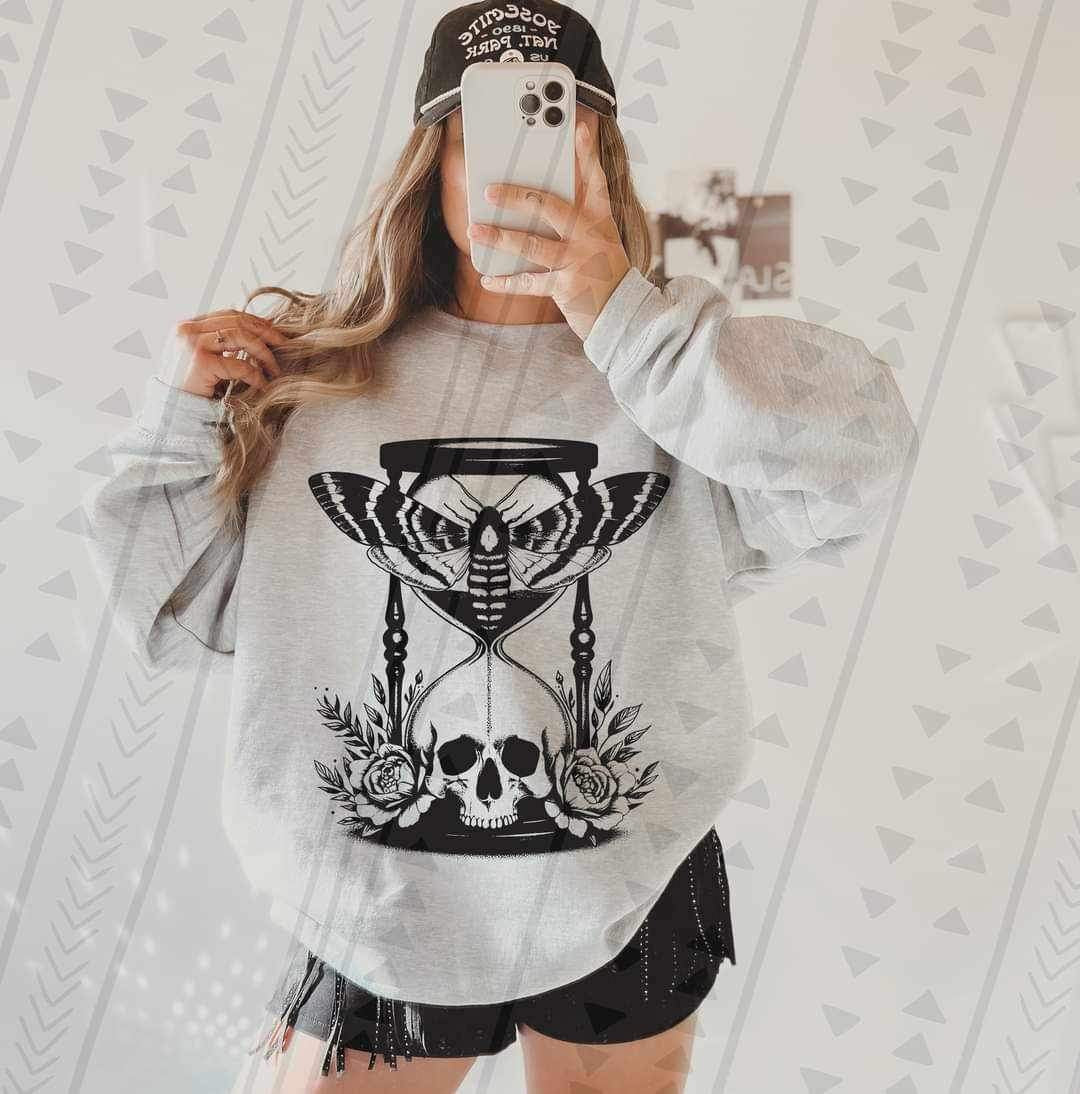 Moth and skull hourglass BLACK 20363 DTF transfer
