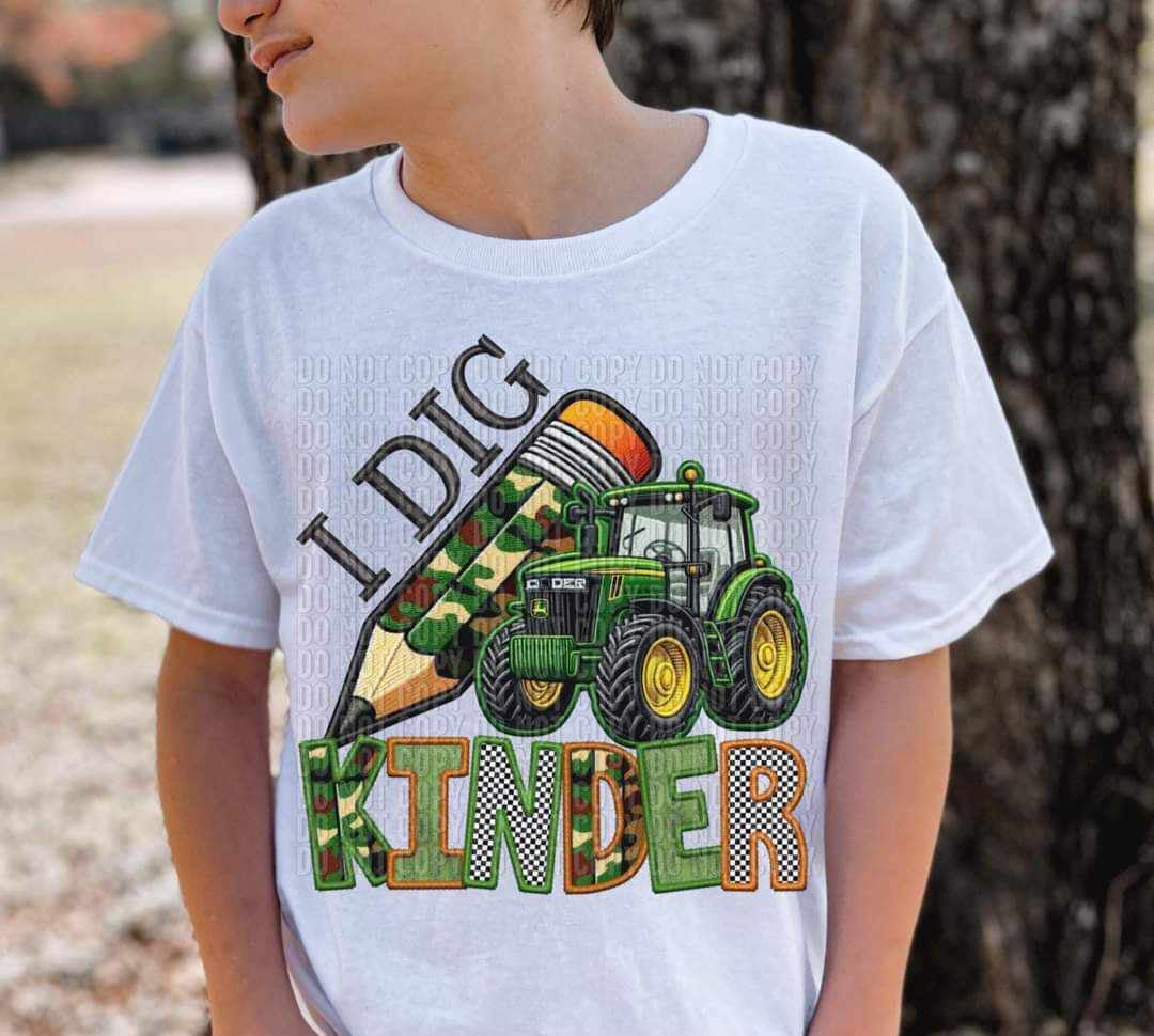 I dig kinder camo pencil and tractor (CRAFTI) 41272 DTF TRANSFER