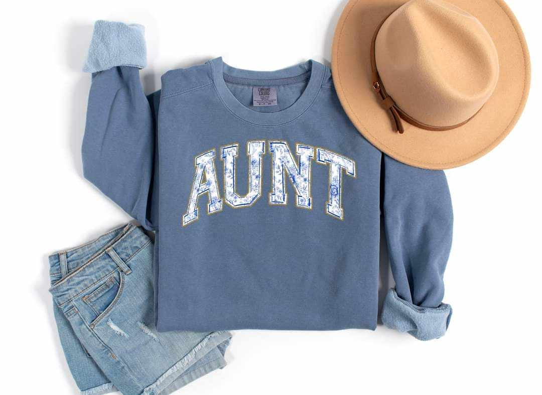 Aunt blue floral filled (S&G) 62406 DTF transfer