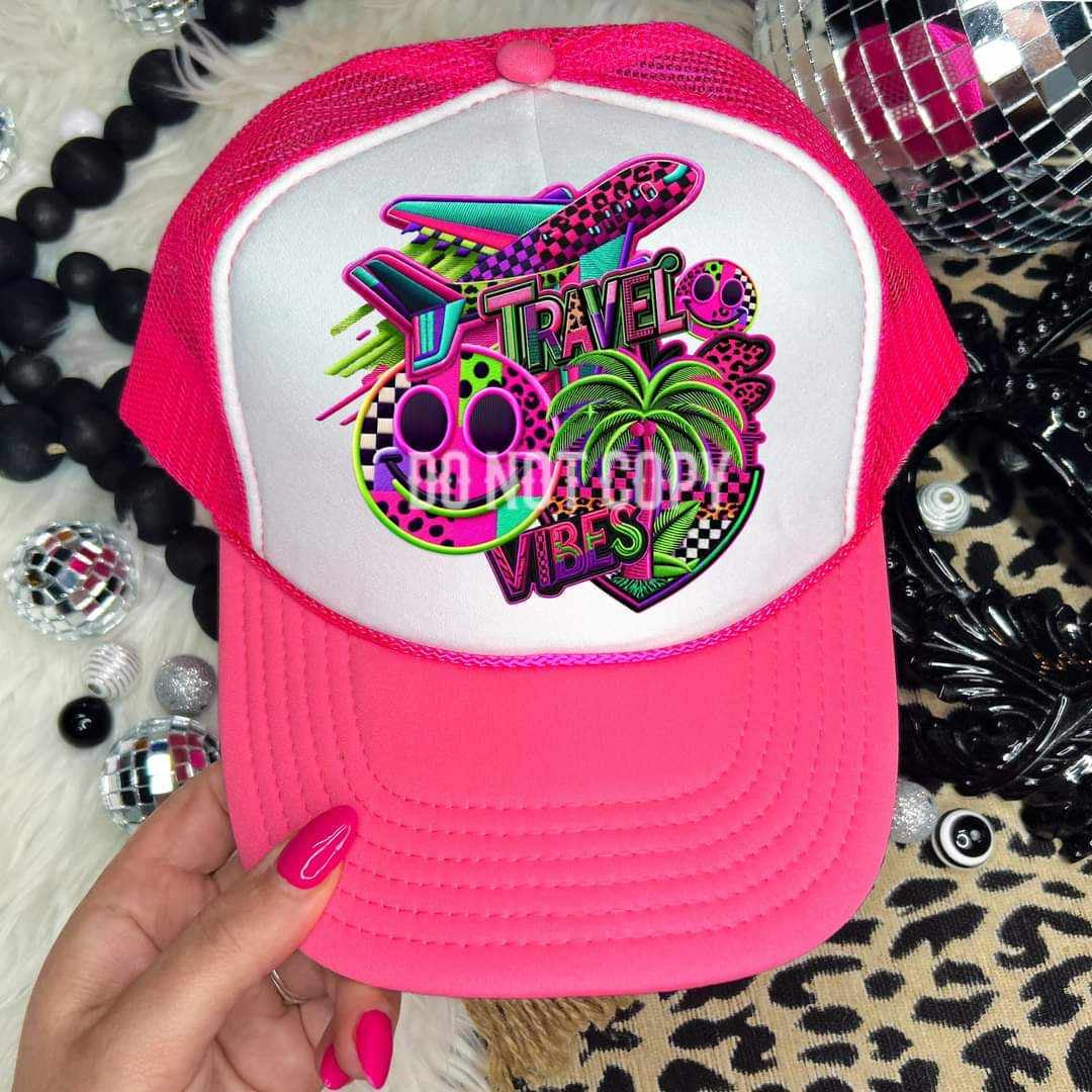 Travel with airplane smiley strawberry (HW) 31271 DTF transfer