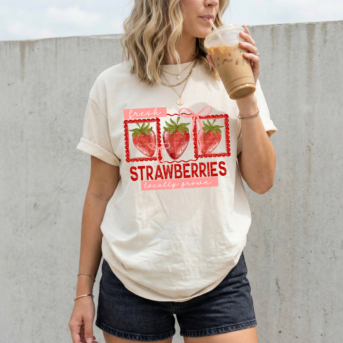 Strawberries frame (CSC) DTF Transfer