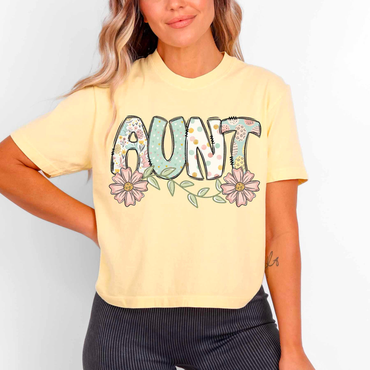 Aunt With Flower (SDD) 78105 DTF Transfer
