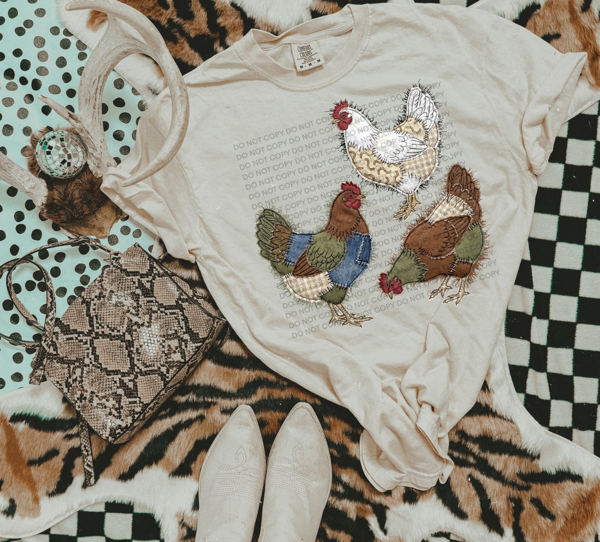 Faux patchwork 3 chickens (SCG) DTF