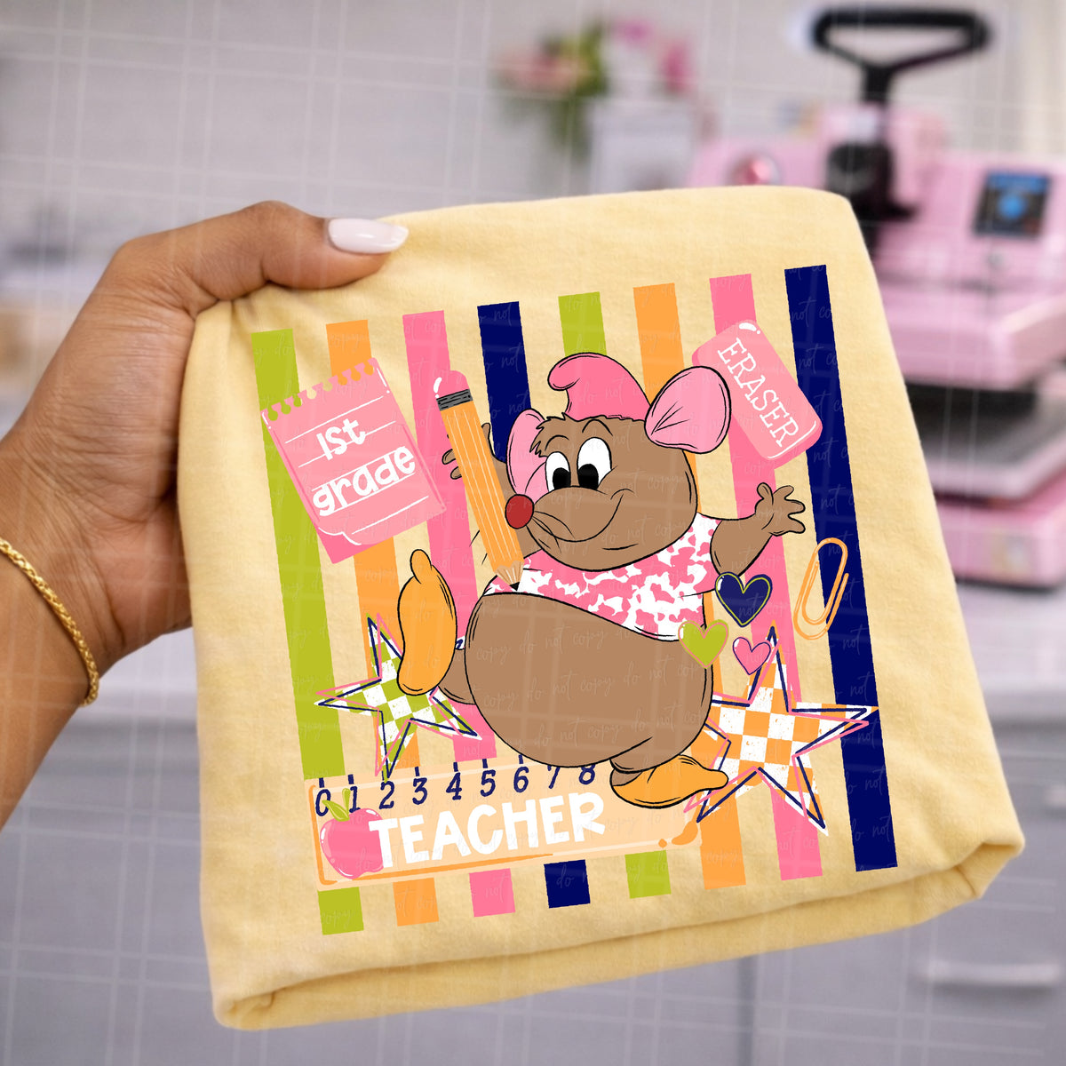 Mouse 1st grade teacher (Virgo) DTF Transfer
