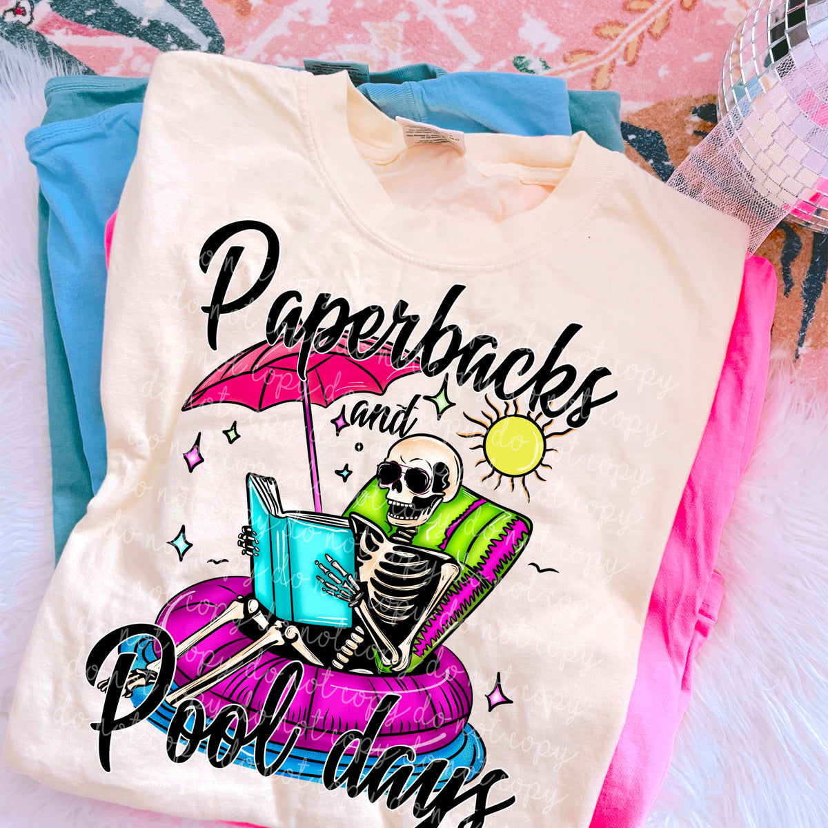 Paperbacks and Pool days (Moonmade) 102545 DTF transfer