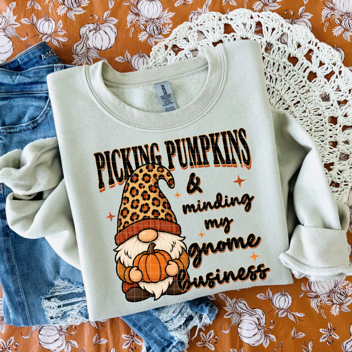 Picking pumpkins & minding my gnome business (DD) DTF Transfer