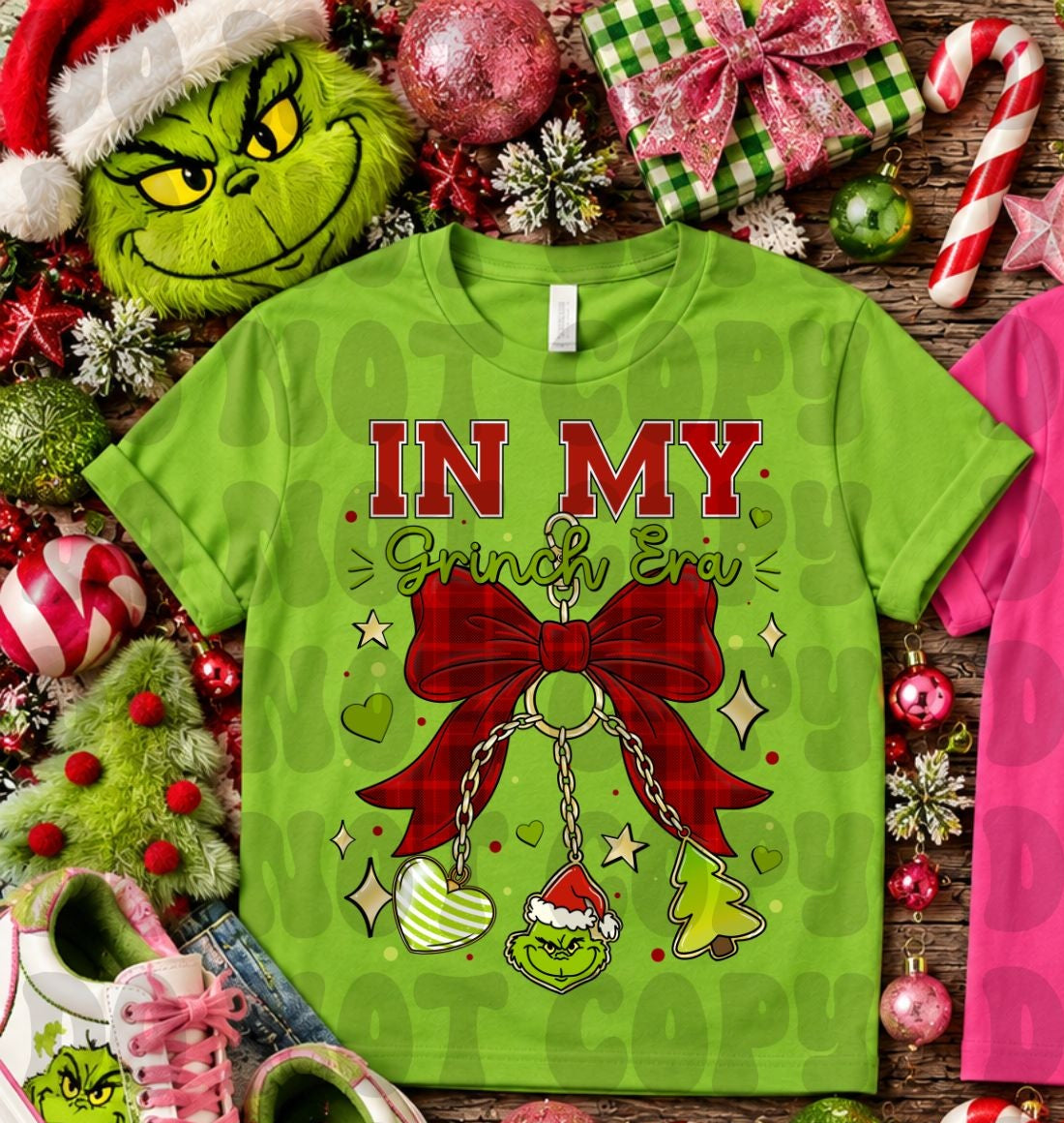 In my G man era keychain with red plaid bow (Starlight) DTF