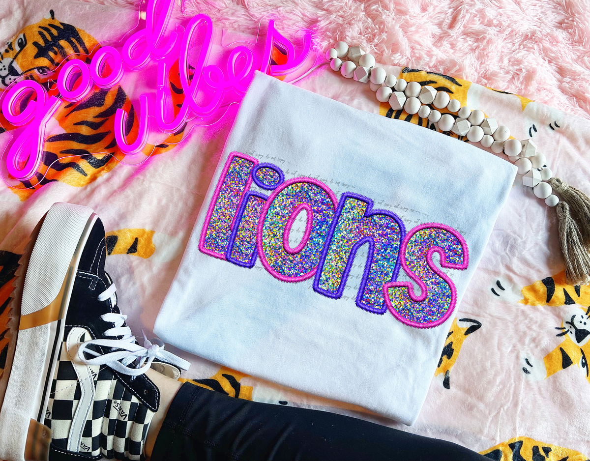 Lions Faux Embroidery Pink Blue 76068 DTF Transfer