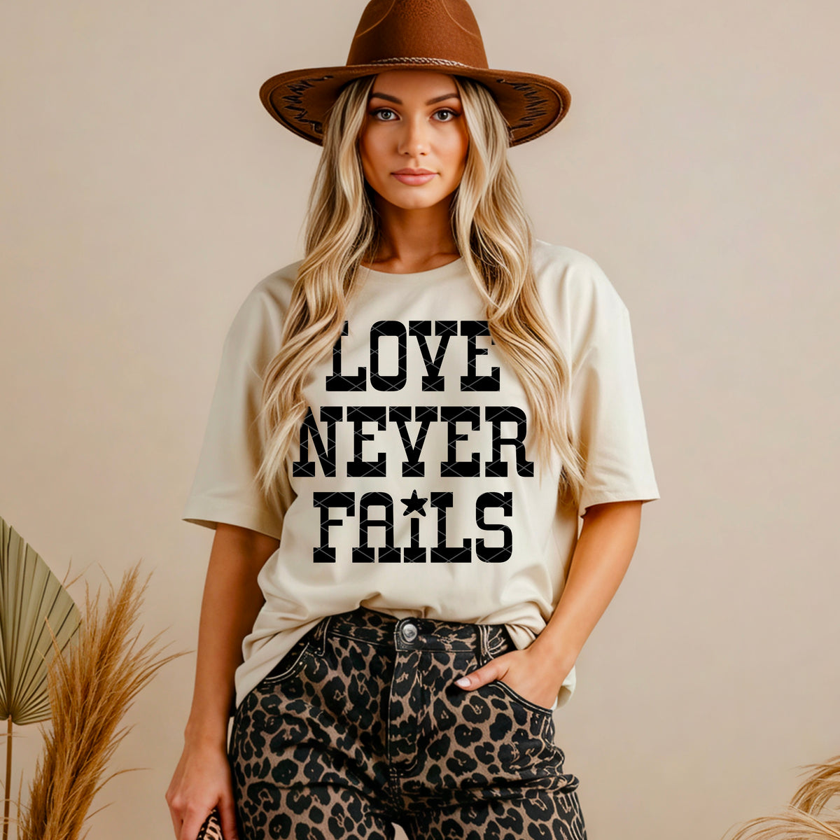 Love never fails BLACK (SDD) DTF Transfer