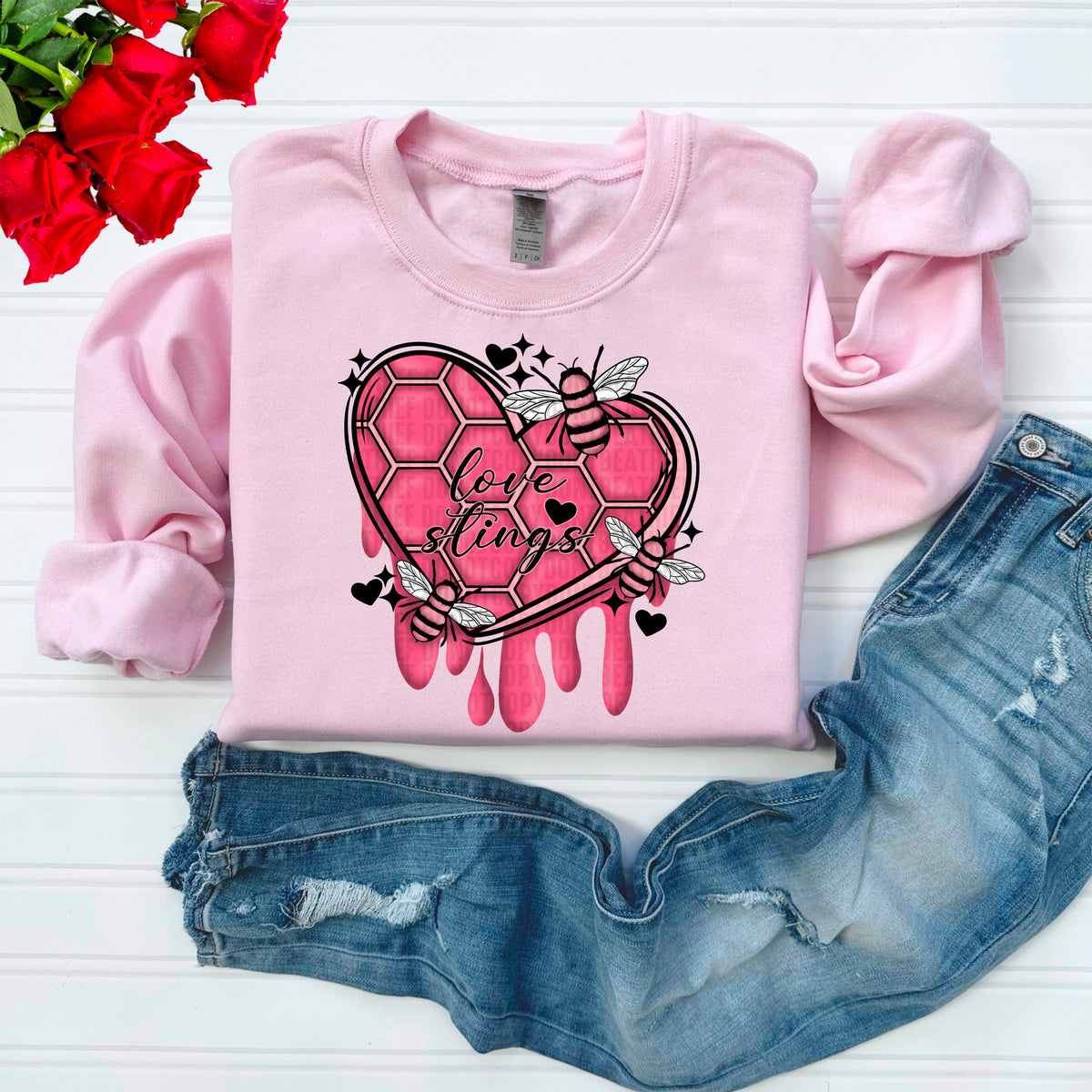 Love Stings Heart 104363 DTF transfer