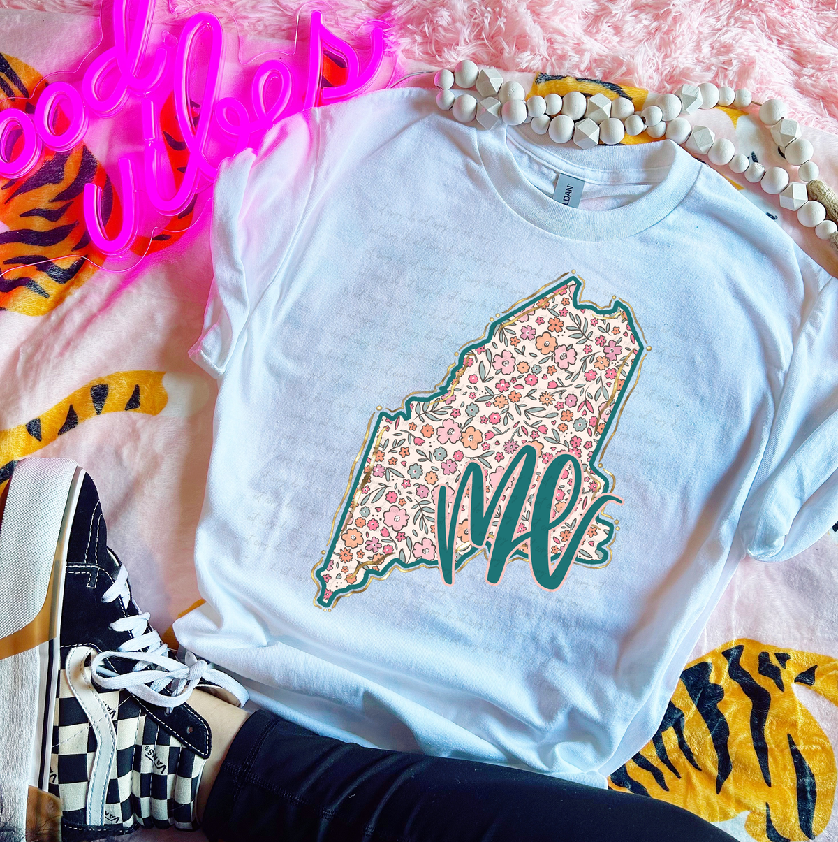 ME Maine Floral State Gold Outline 110067 DTF transfer