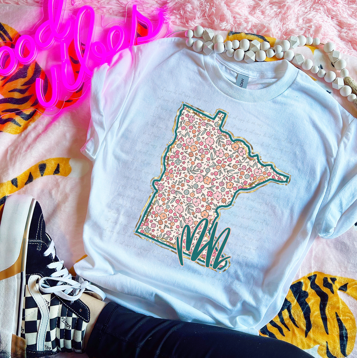 MN Minnesota Floral State Gold Outline 110069 DTF transfer