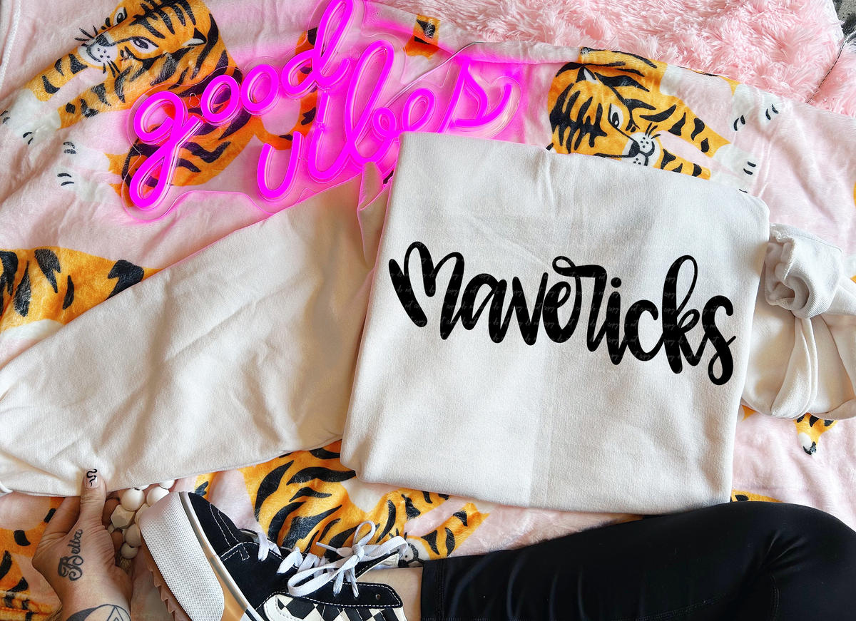 Mavericks Hand Lettered 54100 DTF transfer