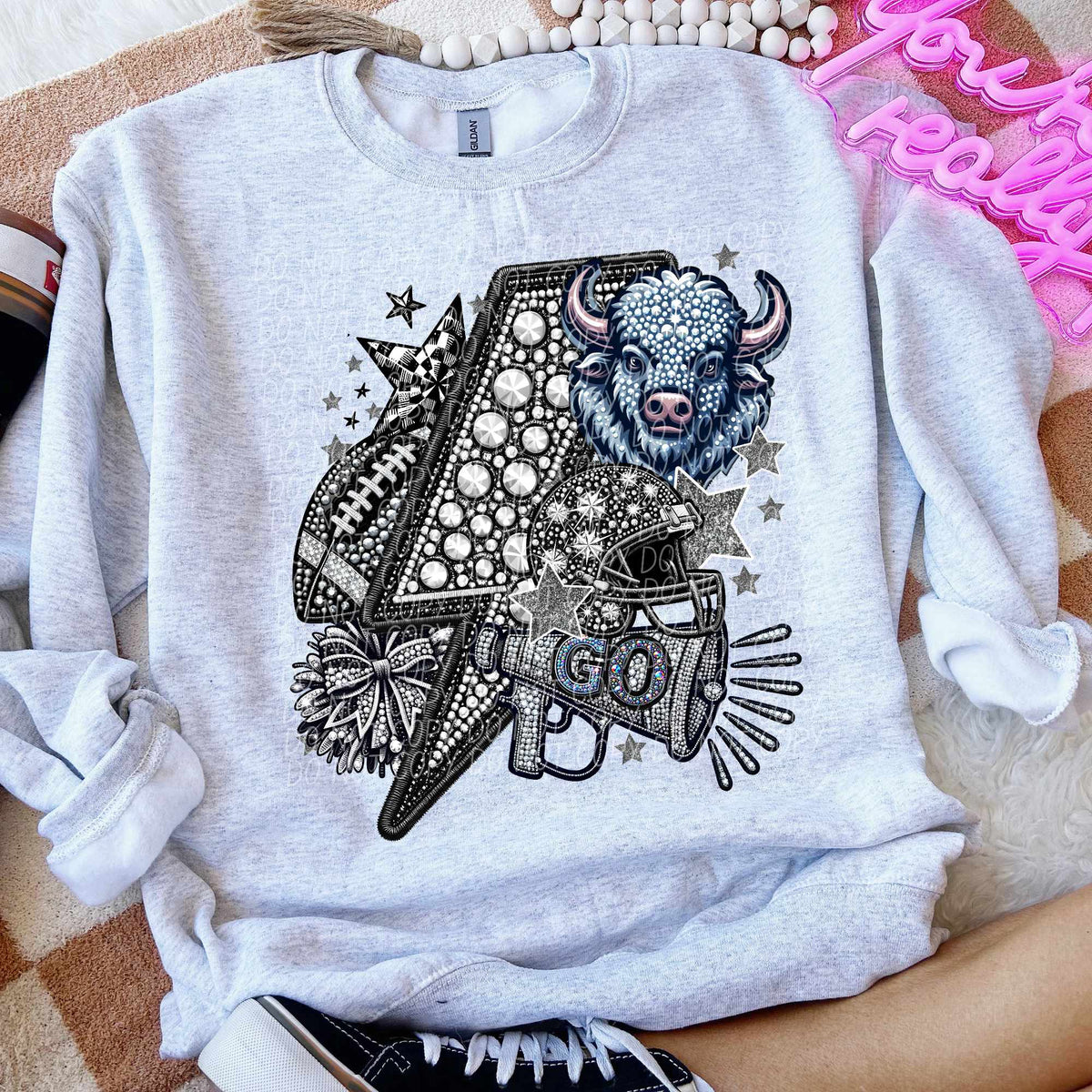 Rhinestone lightning bolt buffalos 44467 DTF transfer