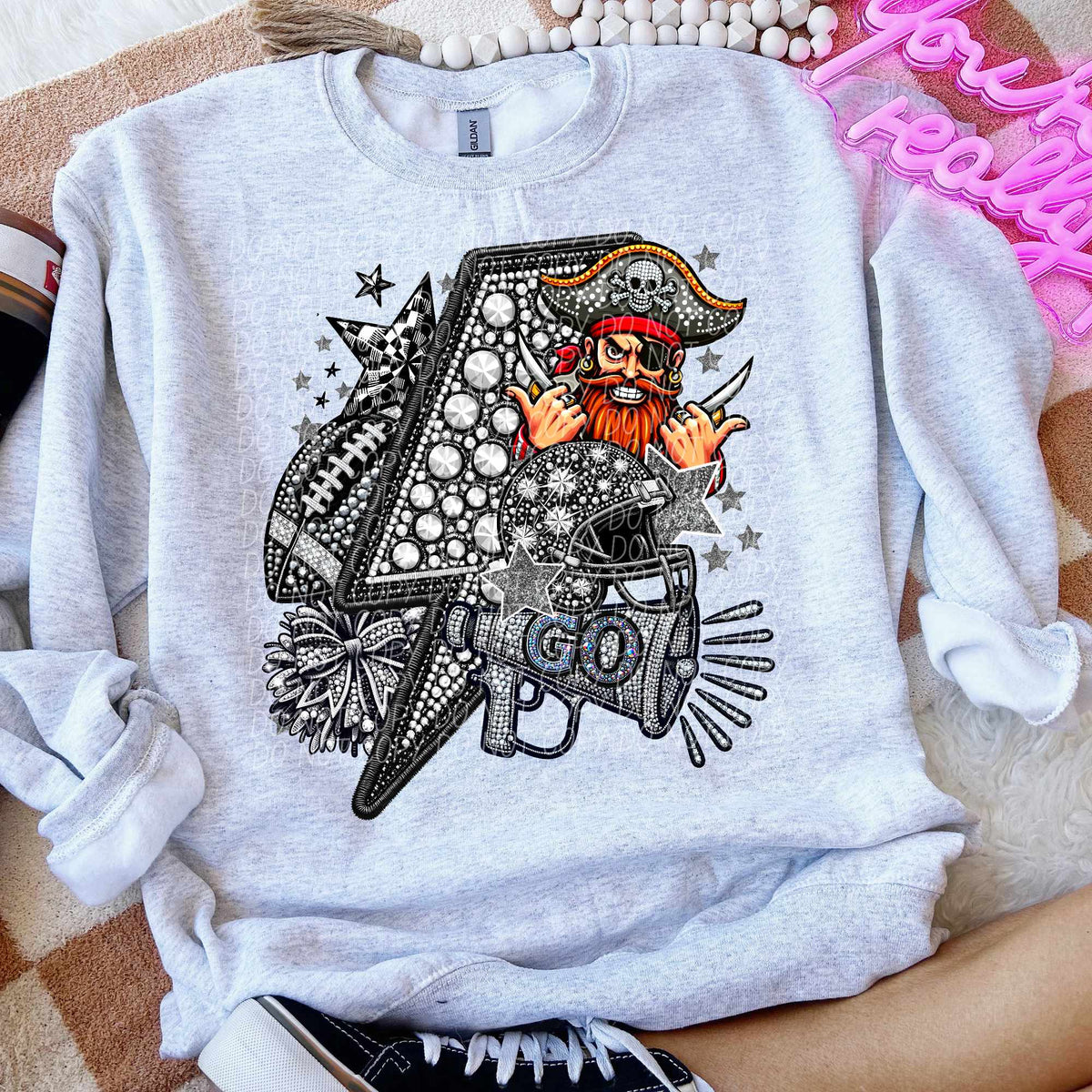 Rhinestone lightning bolt pirates 44468 DTF transfer