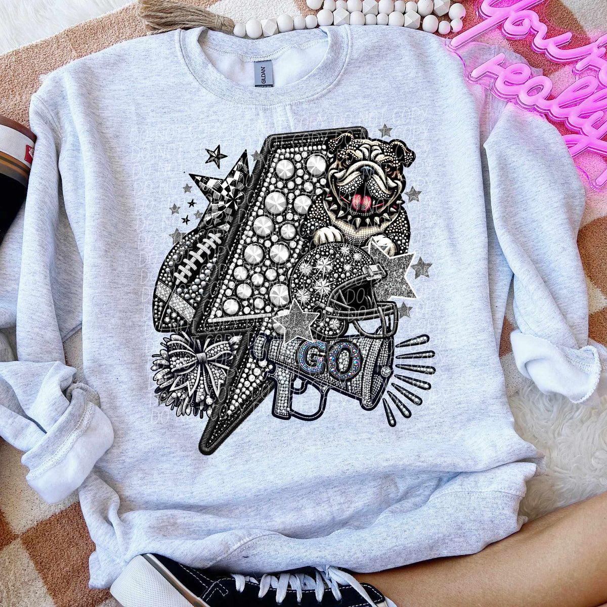 Rhinestone lightning bolt bulldogs 44469 DTF transfer