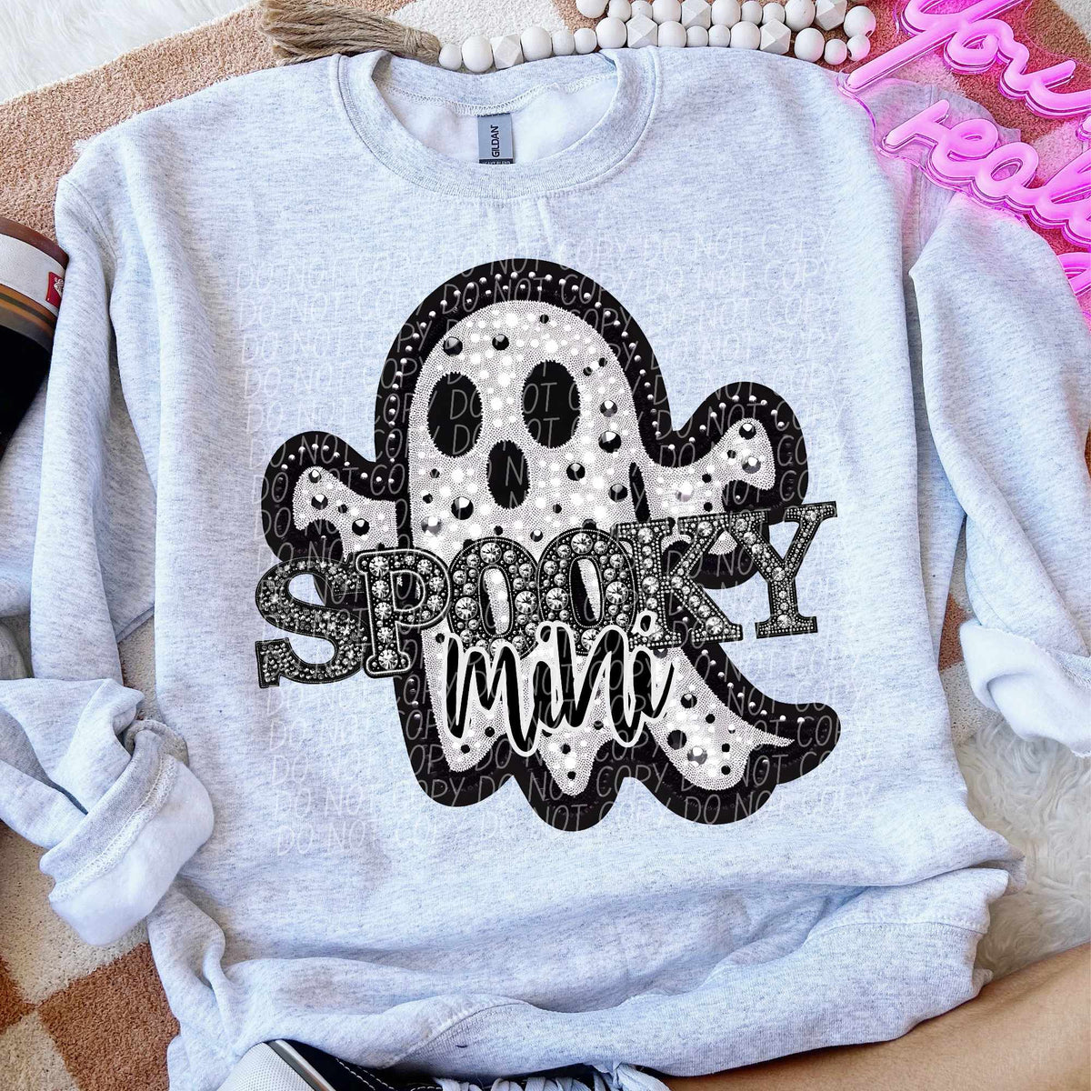 Spooky mini rhinestone white ghost (CITY) 43088 DTF transfer