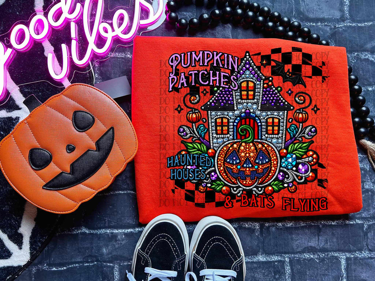 Pumpkin patches haunted house & bats flying (CCDD) 43116 DTF transfer