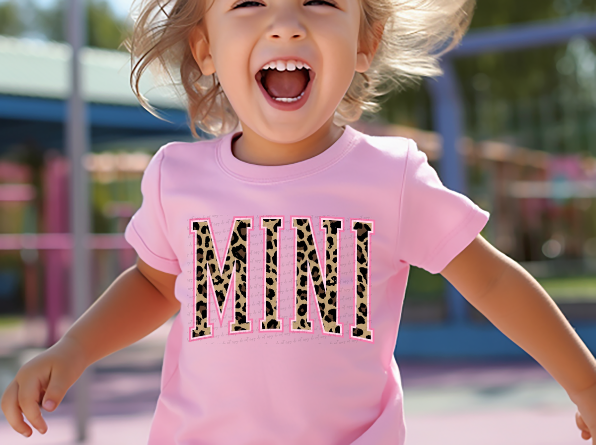 Mini Leopard Filled Pink Outline 86722 DTF Transfer