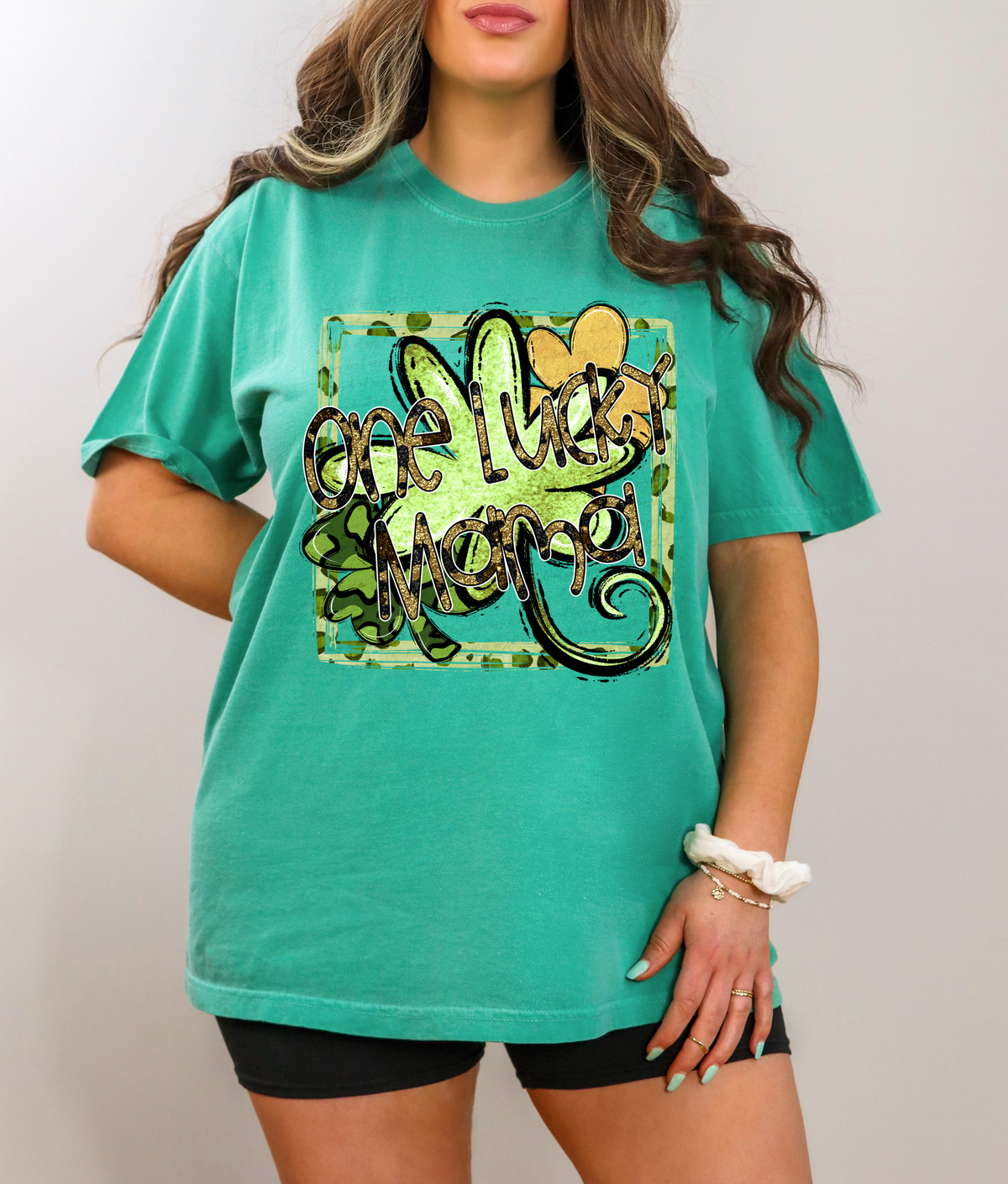 One Lucky Mama Green Boarder 116599 DTF Transfer