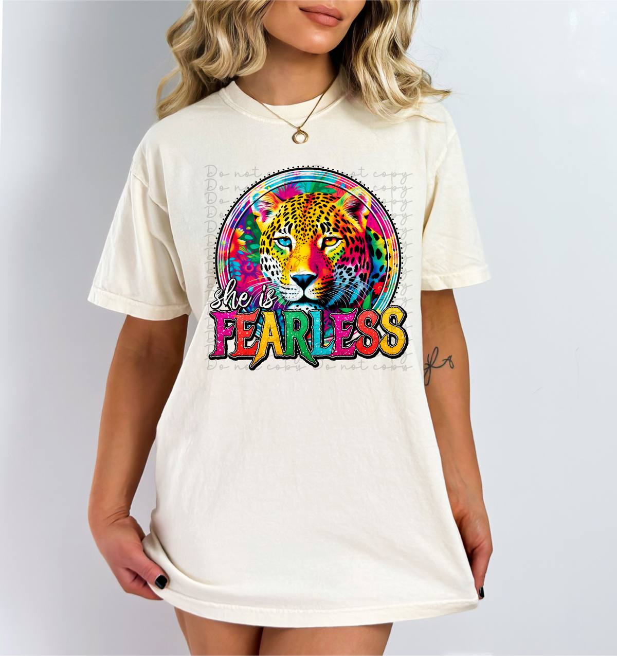 She is fearless (LF tiger in circle) 10000 DTF TRANSFER