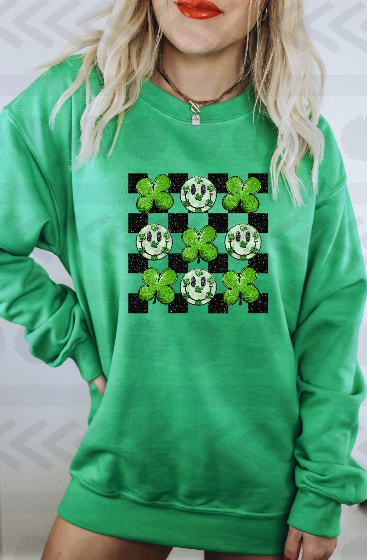 Clover smiley collage checkered 18241 DTF transfer