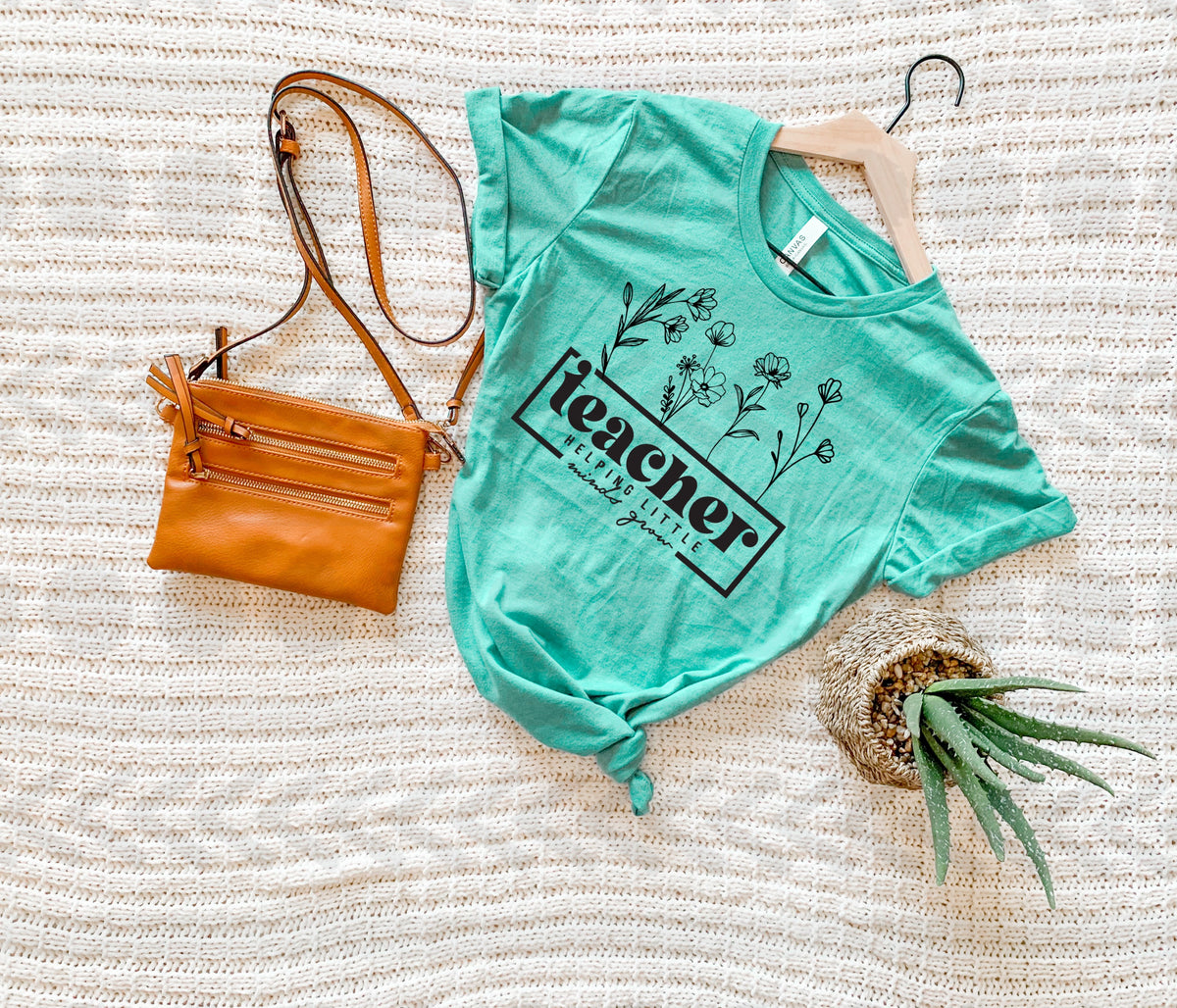 Teacher helping little minds grow 18673 DTF transfer