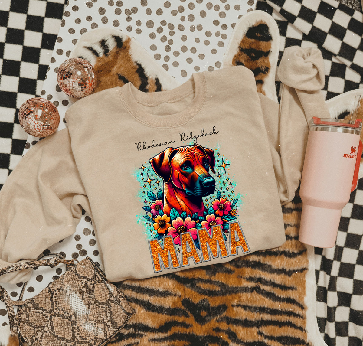 Rhodesian ridgeback mama 22163 DTF transfer