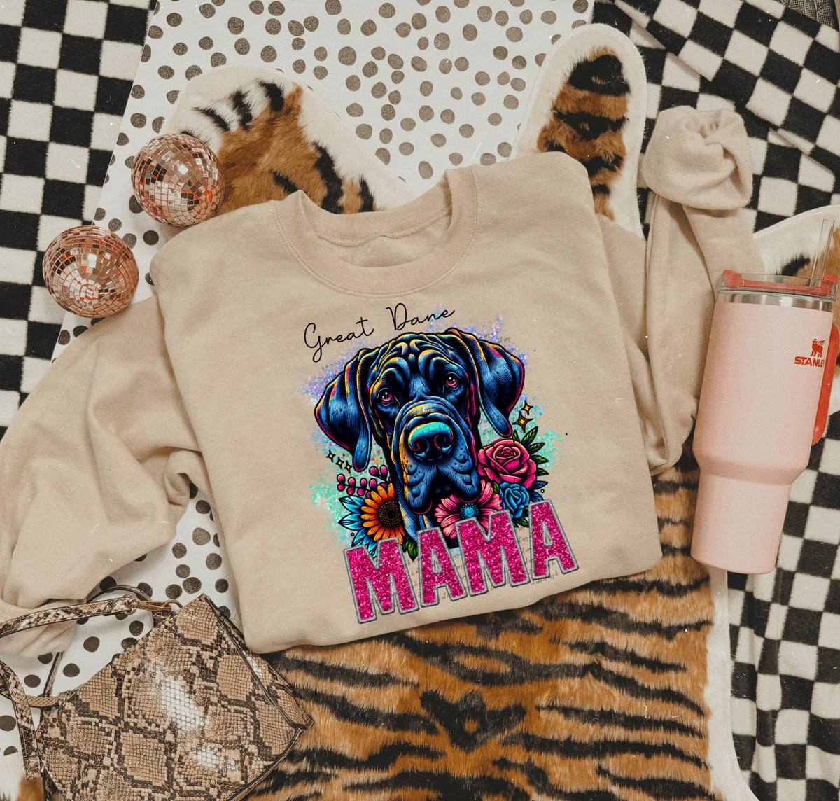 Great dane mama  22140 DTF transfer