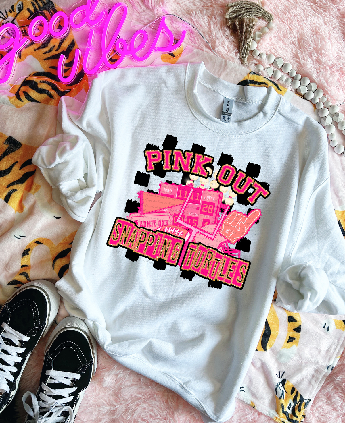 Pink Out Snapping Turtles Checkered Background 61645 DTF transfer