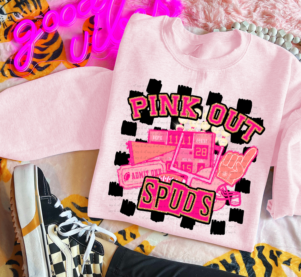 Pink Out Spuds Checkered Background 61657 DTF transfer