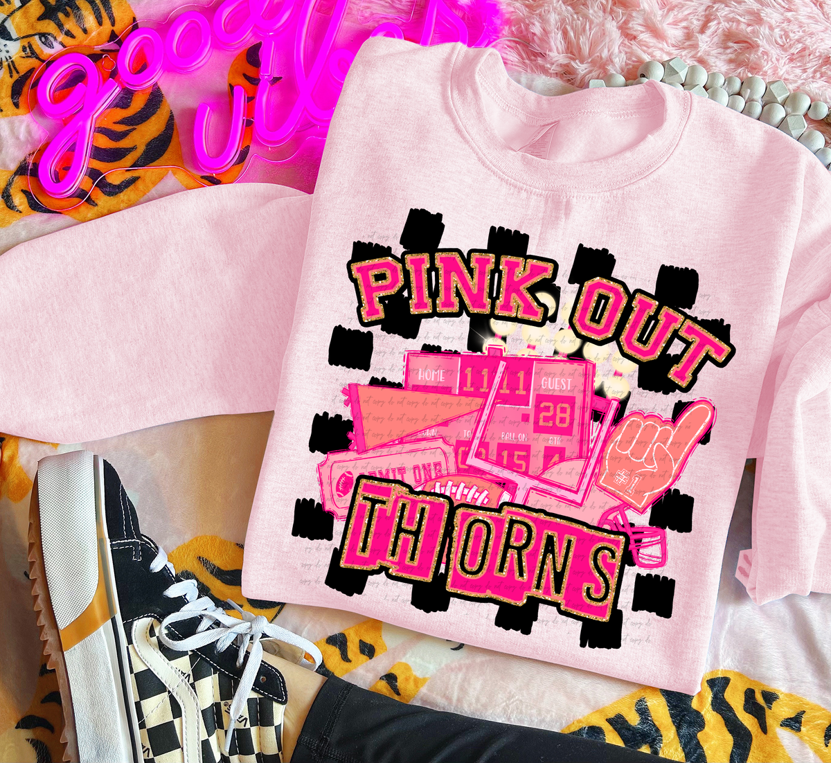 Pink Out Thorns Checkered Background 61709 DTF transfer