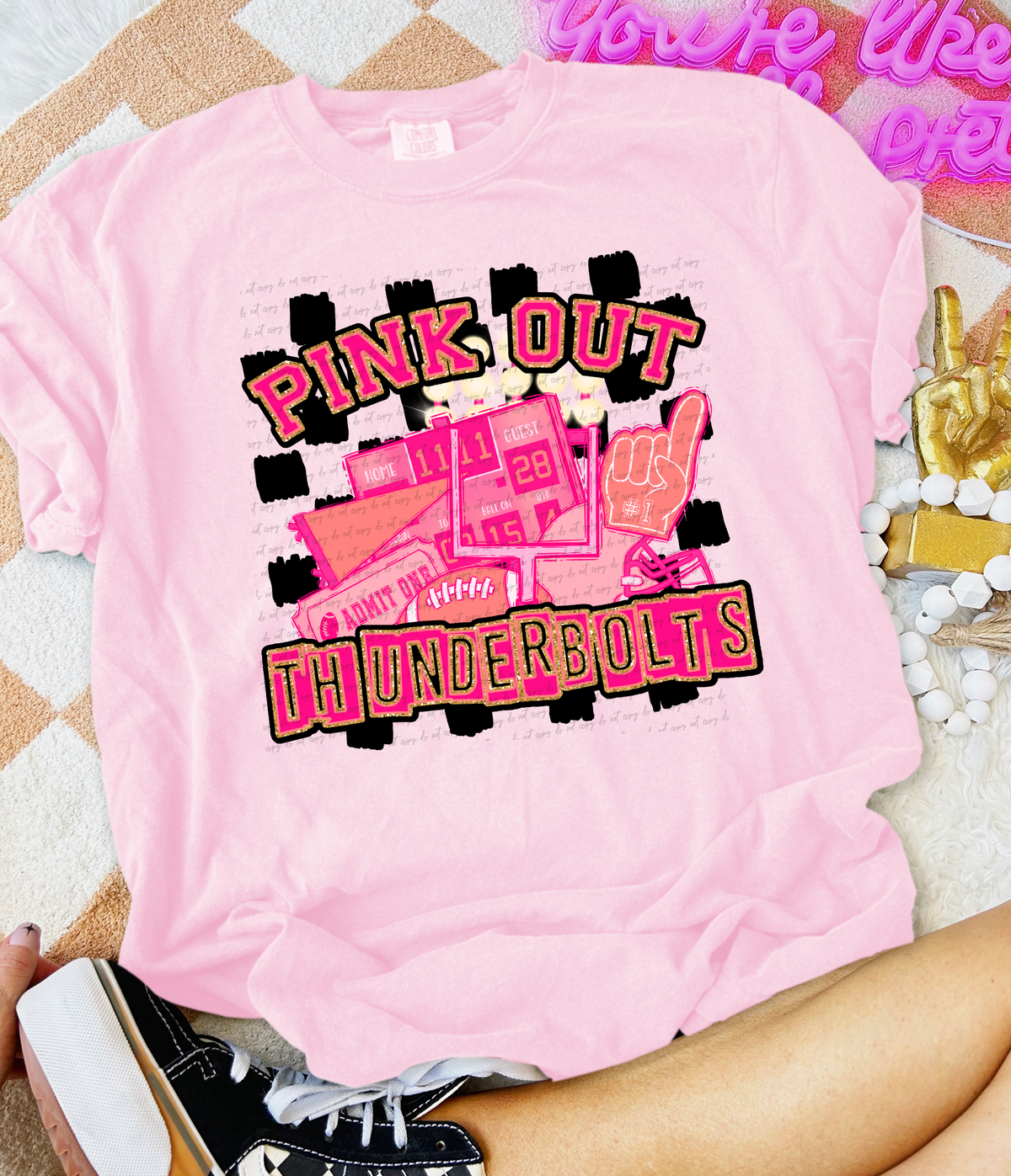 Pink Out Thunderbolts Checkered Background 61711 DTF transfer