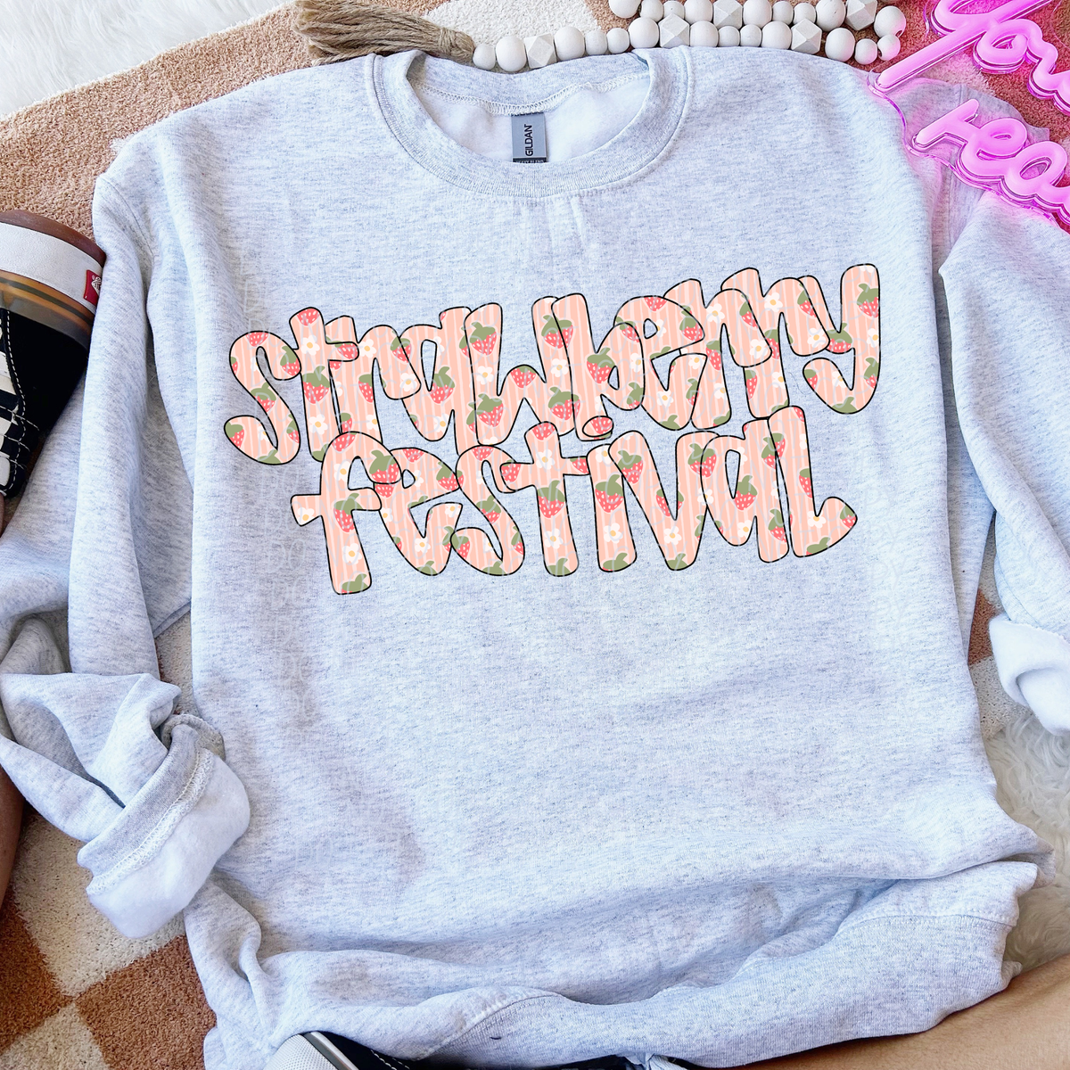 Strawberry festival pink font (City) DTF Transfer