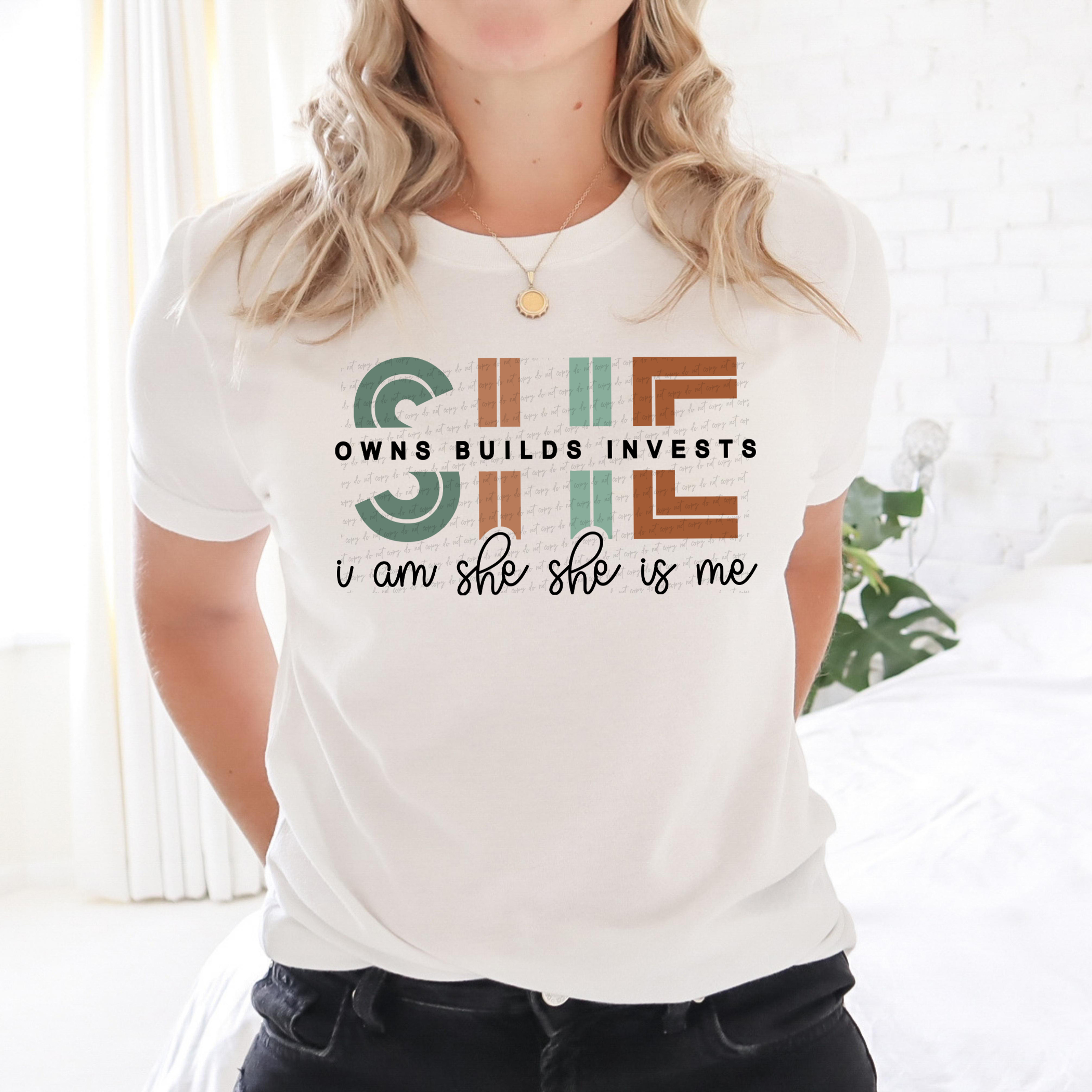 She Builds Sticker She Owns Builds Invests I Am She She Is Me 76194 DTF Transfer – Mud ...