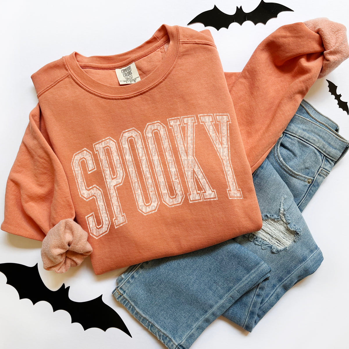 Spooky Grunge White 104604 DTF transfer
