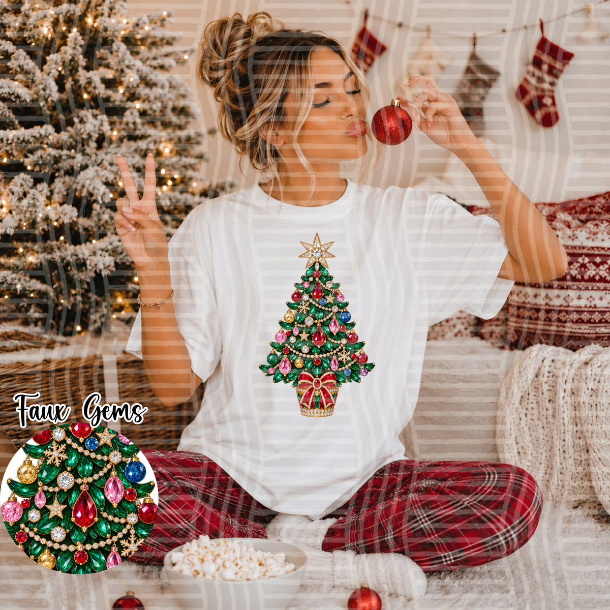 Tree with Star and Red Bow - Faux Rhinestone (Caplinger)DTF Transfer