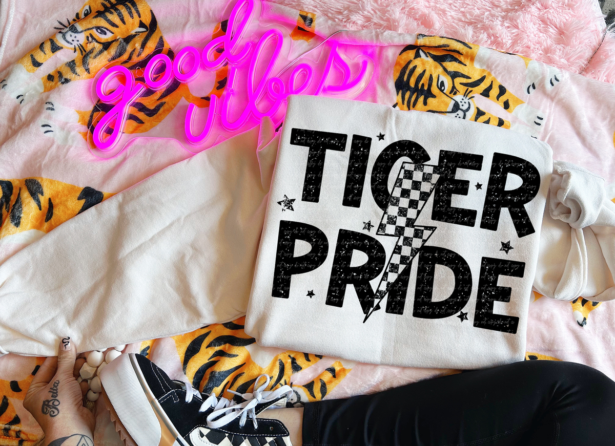 Tiger Pride Checkered Lightning Bolt Black 89074 DTF Transfer