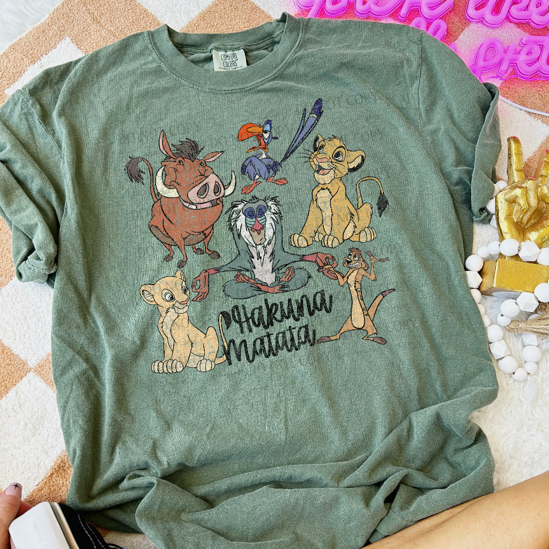 Hakuna matata distressed collage (Scarlow) DTF Transfer