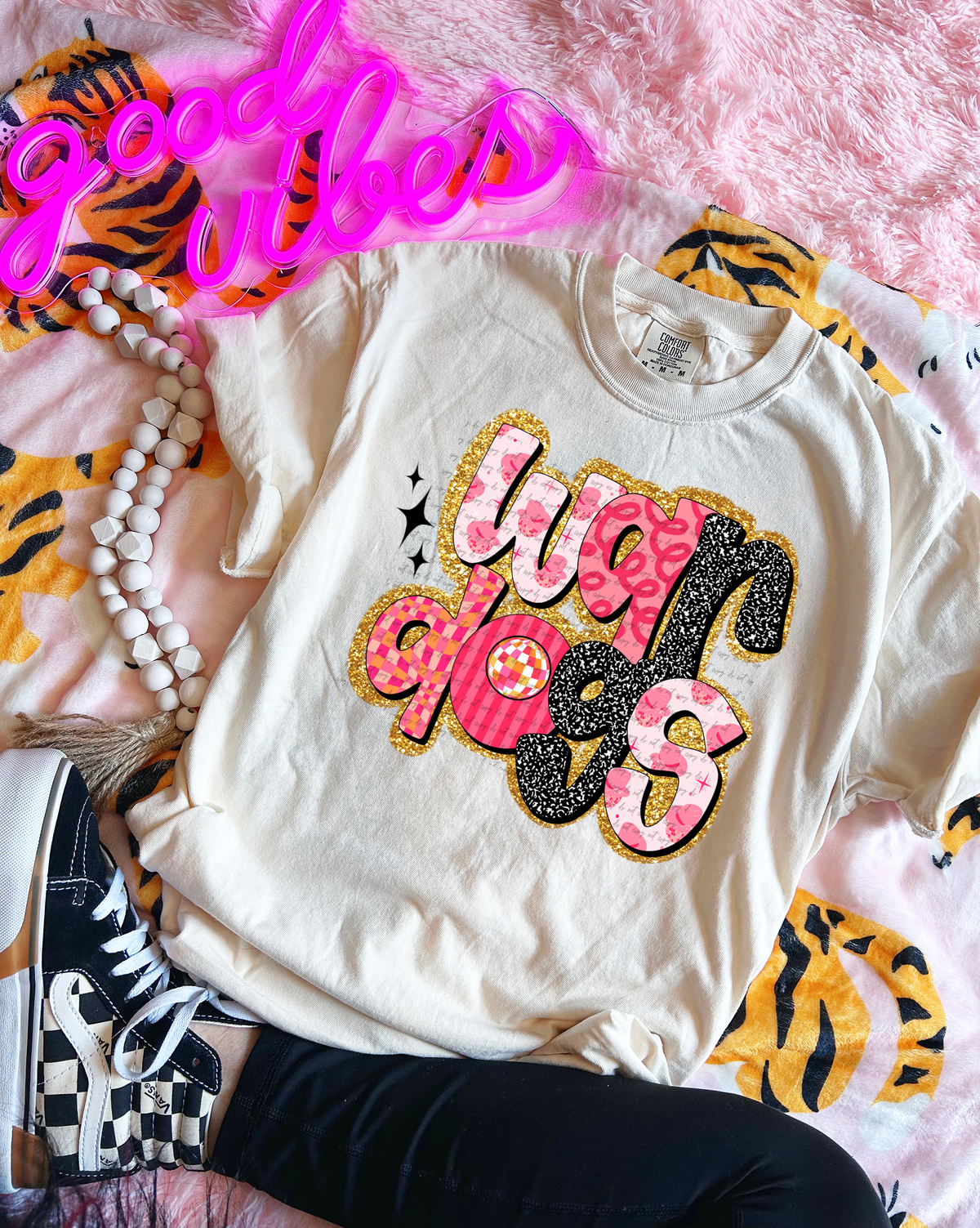 War Dogs Faux Glitter Retro 51681 DTF transfer